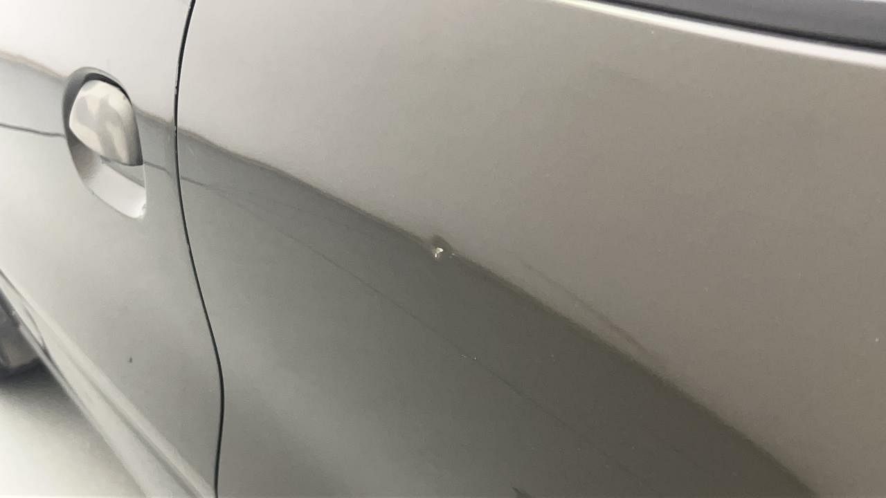 Used 2019 Renault Kwid [2015-2019] RXL Petrol Manual dents MINOR DENT