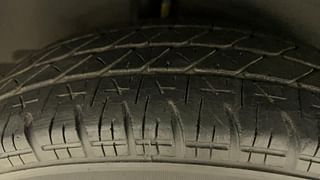Used 2011 Maruti Suzuki Swift Dzire [2008-2012] VDI Diesel Manual tyres RIGHT REAR TYRE TREAD VIEW