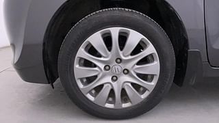 Used 2017 Maruti Suzuki Baleno [2015-2019] Zeta Diesel Diesel Manual tyres LEFT FRONT TYRE RIM VIEW
