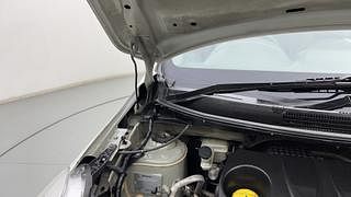 Used 2013 Renault Scala [2012-2018] RxL Diesel Diesel Manual engine ENGINE RIGHT SIDE HINGE & APRON VIEW