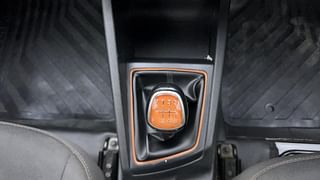 Used 2017 Hyundai i20 Active [2015-2020] 1.4 SX Diesel Manual interior GEAR  KNOB VIEW
