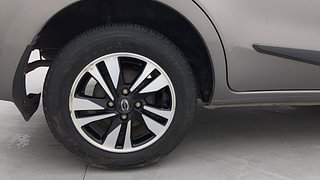 Used 2019 datsun Go Plus T (O) Petrol Manual tyres RIGHT REAR TYRE RIM VIEW