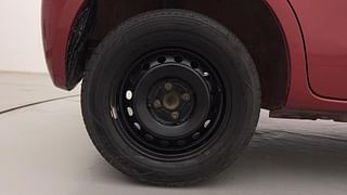 Used 2011 Toyota Etios Liva [2010-2017] G Petrol Manual tyres RIGHT REAR TYRE RIM VIEW