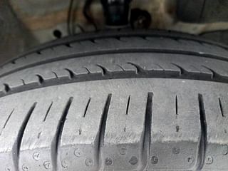 Used 2022 honda Jazz VX Petrol Manual tyres RIGHT FRONT TYRE TREAD VIEW