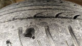 Used 2014 Hyundai Grand i10 [2013-2017] Magna 1.2 Kappa VTVT Petrol Manual tyres RIGHT REAR TYRE TREAD VIEW