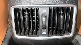 Used 2019 Hyundai Creta [2018-2020] 1.6 EX VTVT Petrol Manual top_features 2nd row AC vent