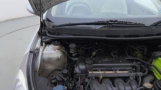 Used 2011 Hyundai Verna [2011-2015] Fluidic 1.6 VTVT EX Petrol Manual engine ENGINE RIGHT SIDE HINGE & APRON VIEW