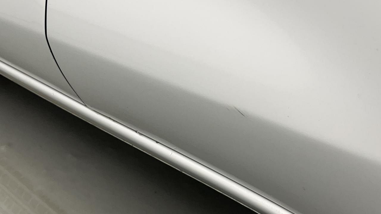 Used 2021 Datsun Redi-GO [2020-2022] T(O) 1.0 Petrol Manual dents MINOR SCRATCH