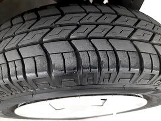 Used 2021 Maruti Suzuki Eeco AC+HTR 5 STR Petrol Manual tyres LEFT REAR TYRE TREAD VIEW
