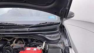 Used 2018 Hyundai Verna [2017-2020] 1.6 VTVT SX (O) Petrol Manual engine ENGINE LEFT SIDE HINGE & APRON VIEW
