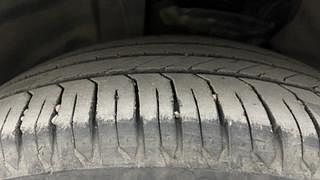 Used 2018 Volkswagen Tiguan [2017-2020] Highline TDI Diesel Automatic tyres LEFT FRONT TYRE TREAD VIEW