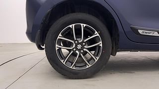 Used 2018 Maruti Suzuki Swift [2017-2020] ZDi Plus AMT Diesel Automatic tyres RIGHT REAR TYRE RIM VIEW
