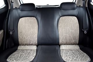 Used 2016 Hyundai Grand i10 [2013-2017] Magna AT 1.2 Kappa VTVT Petrol Automatic interior REAR SEAT CONDITION VIEW