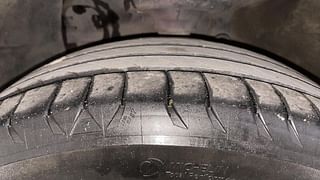 Used 2016 Hyundai Elite i20 [2014-2018] Asta 1.4 CRDI Diesel Manual tyres LEFT FRONT TYRE TREAD VIEW