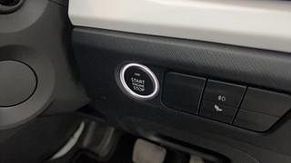 Used 2018 Volkswagen Tiguan [2017-2020] Highline TDI Diesel Automatic top_features Keyless start