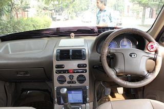 Used 2012 Tata Safari 4x4 LX Diesel Manual interior DASHBOARD VIEW