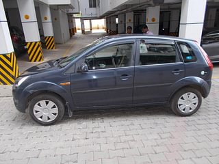 Used 2011 Ford Figo [2010-2015] Duratorq Diesel ZXI 1.4 Diesel Manual exterior LEFT SIDE VIEW